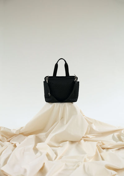 Ocean Lily Bag | Black